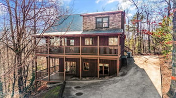 1009 Vista Dr, Gatlinburg, TN 37738