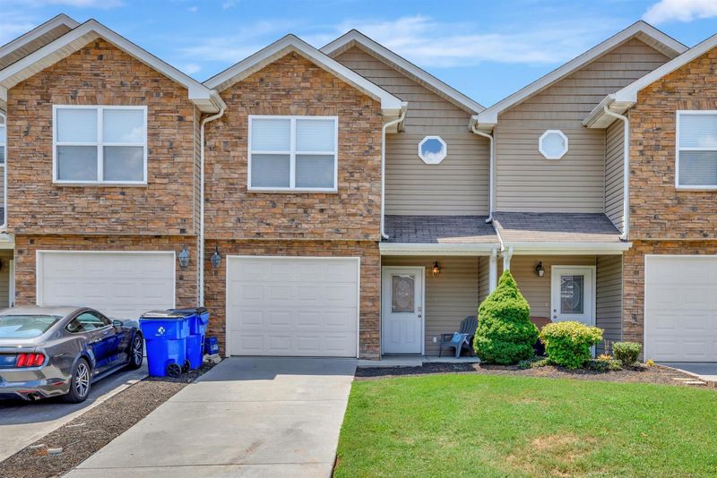 1009 Woullard Way, Sevierville, TN 37876