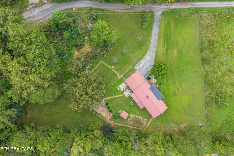 101 142 Autumn Ln, Kingston, TN 37763