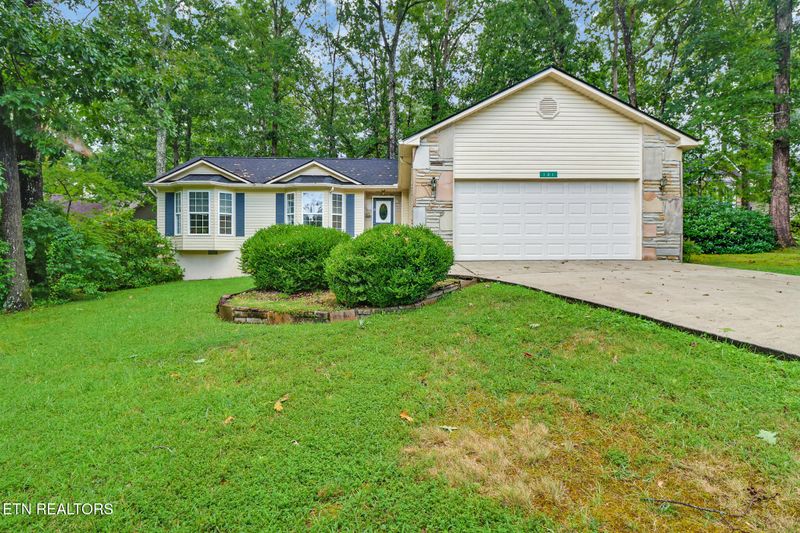 101 Ashdown Ln, Crossville, TN 38558