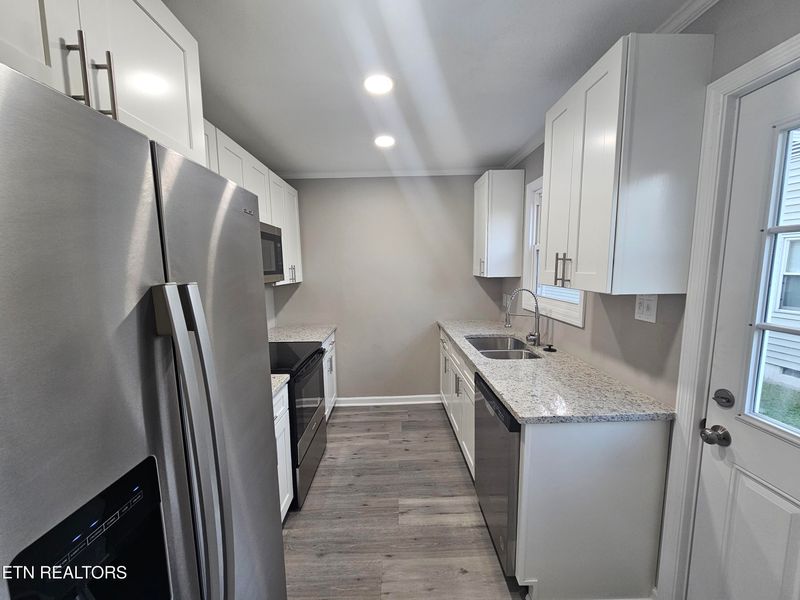 101 Audubon Rd, Oak Ridge, TN 37830