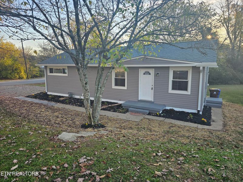 101 Audubon Rd, Oak Ridge, TN 37830