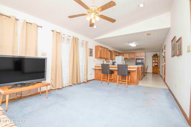 101 Big Valley Rd, Andersonville, TN 37705