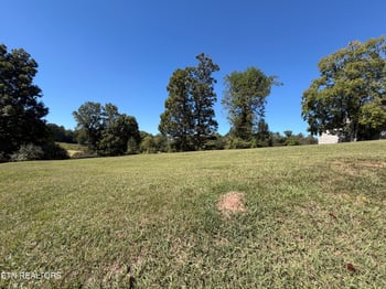 101 Center Park Ln, Oak Ridge, TN 37830