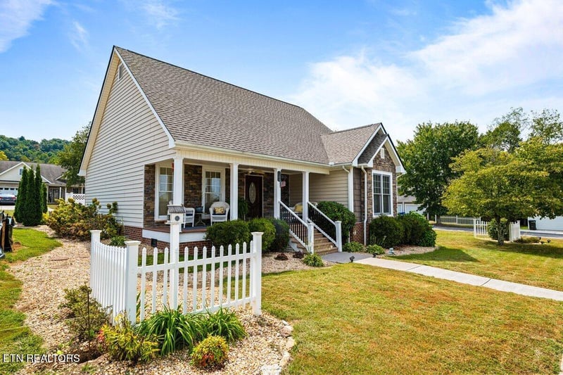 101 Chicory Dr, Andersonville, TN 37705