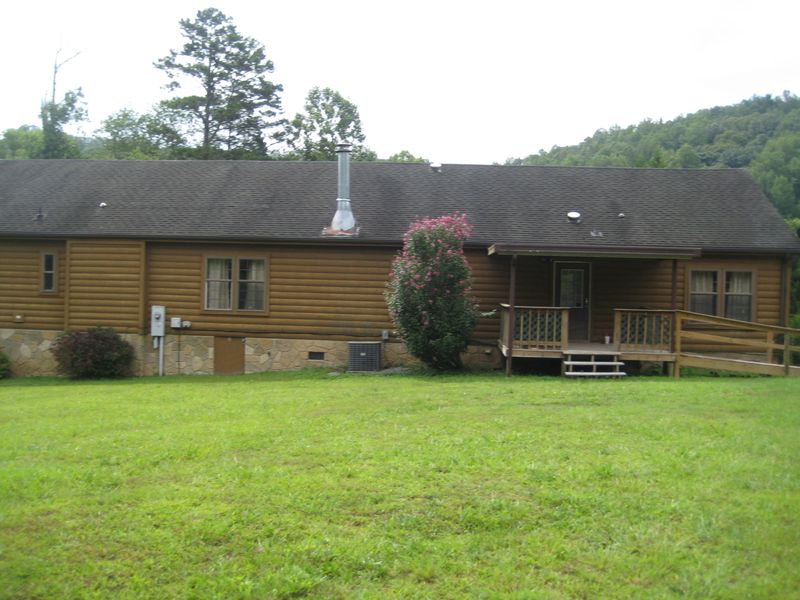 101 Cutters Ln, Clinton, TN 37716