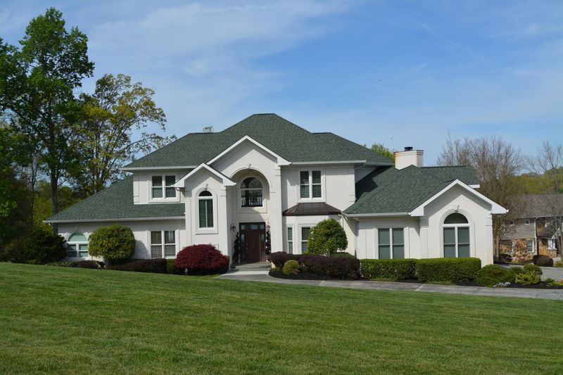 101 Driftwood Ct, Lenoir City, TN 37772