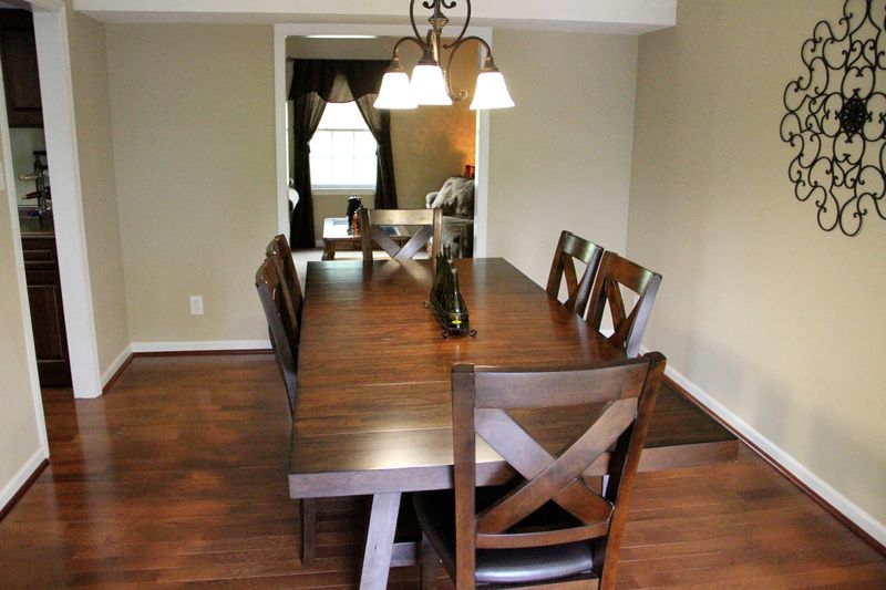 101 Edith Ln, Lenoir City, TN 37771