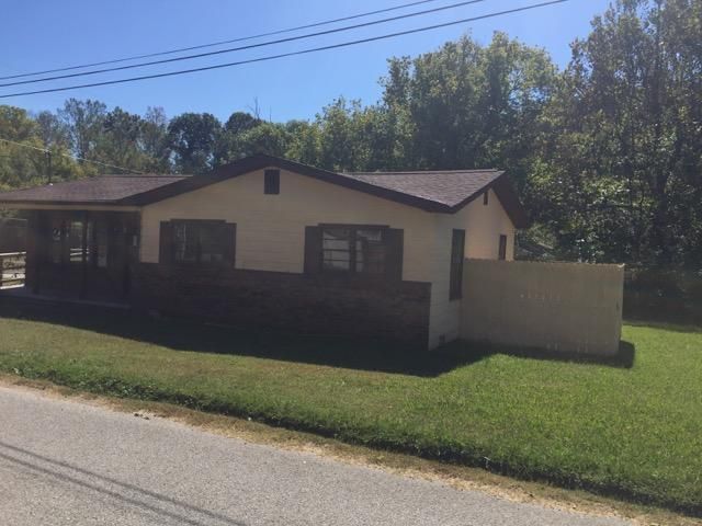 101 Grigsby St, Harriman, TN 37748