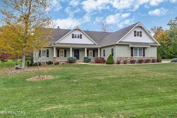 101 Hanning Dr, Crossville, TN 38558
