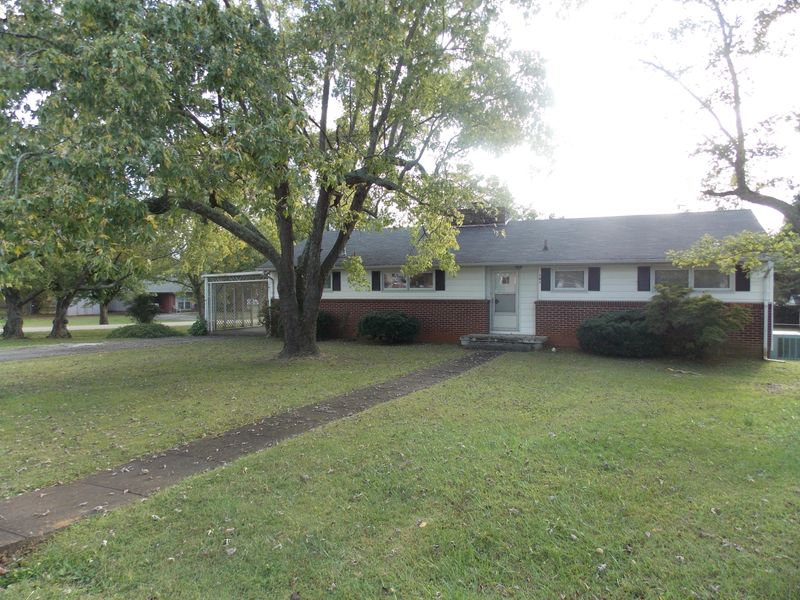 101 Harvey St, Maryville, TN 37804