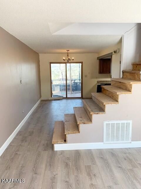 101 High Point Ln, Oak Ridge, TN 37830