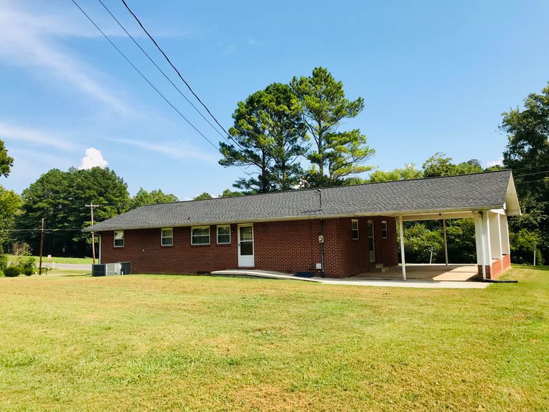 101 Hill Dr, Harriman, TN 37748