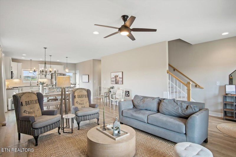 101 Hitchberry Rd, Oak Ridge, TN 37830