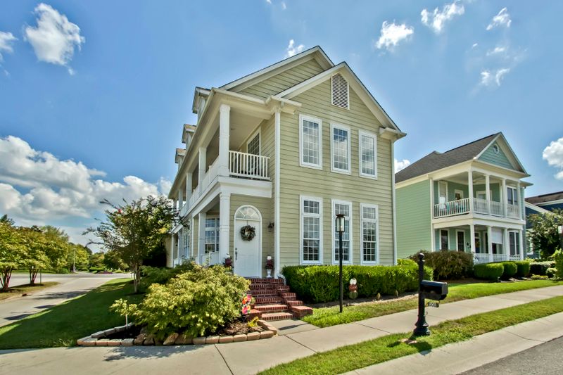 101 Liberty Ct, Oak Ridge, TN 37830