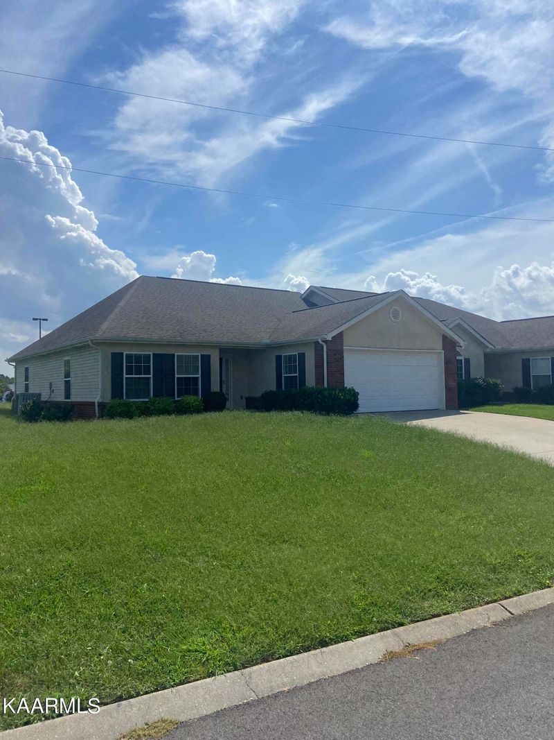 101 Linden Ln, Loudon, TN 37774