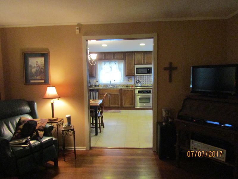 101 Malvern Rd, Oak Ridge, TN 37830