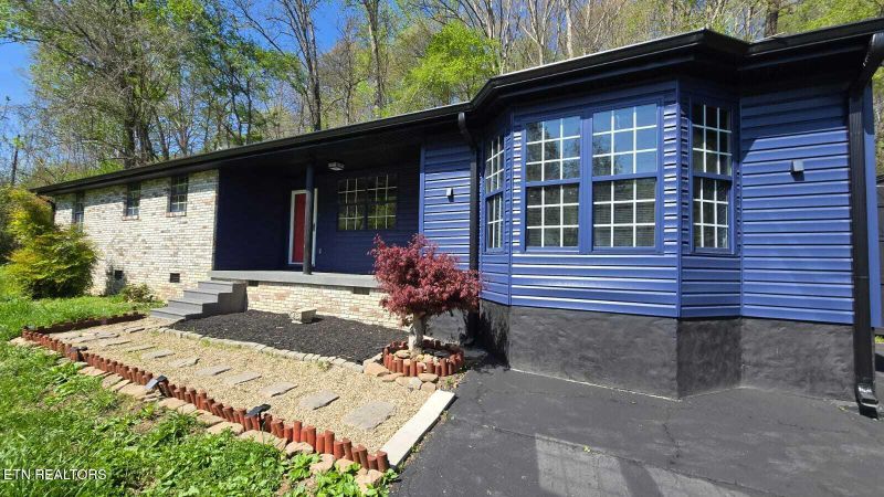 101 Old Vasper Rd, Caryville, TN 37714