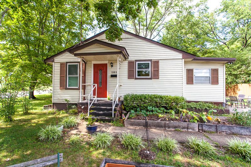 101 Pembroke Rd, Oak Ridge, TN 37830