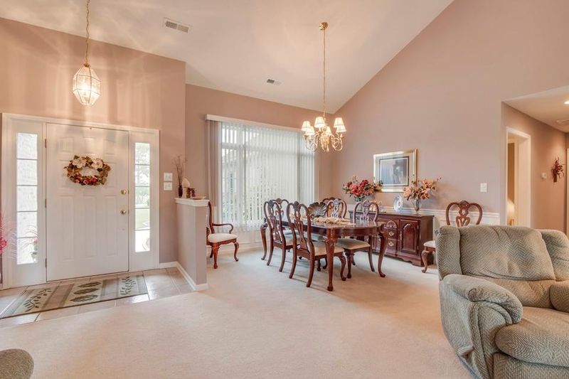 101 Quapaw Cir, Loudon, TN 37774