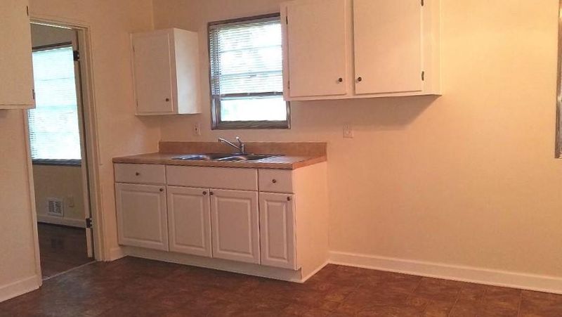 101 W Arrowwood Rd, Oak Ridge, TN 37830