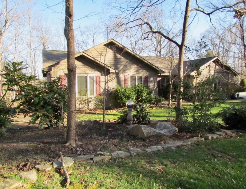 101 Walden Ridge Dr, Fairfield Glade, TN 38558