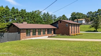 101 Westland Dr, Clinton, TN 37716