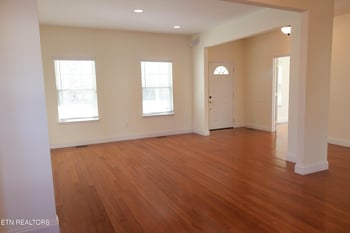 101 Willowcreek Blvd, Sweetwater, TN 37874