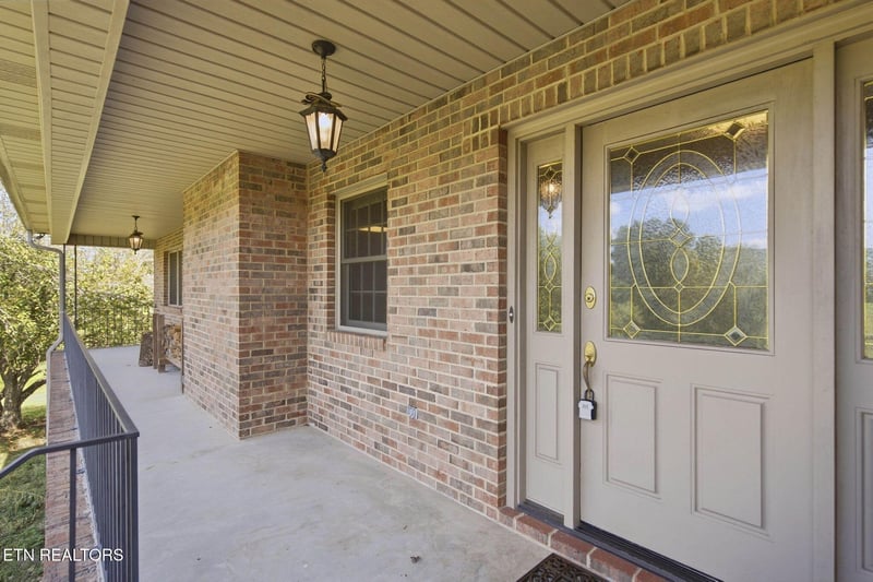 1010 Brushy Valley Rd, Heiskell, TN 37754
