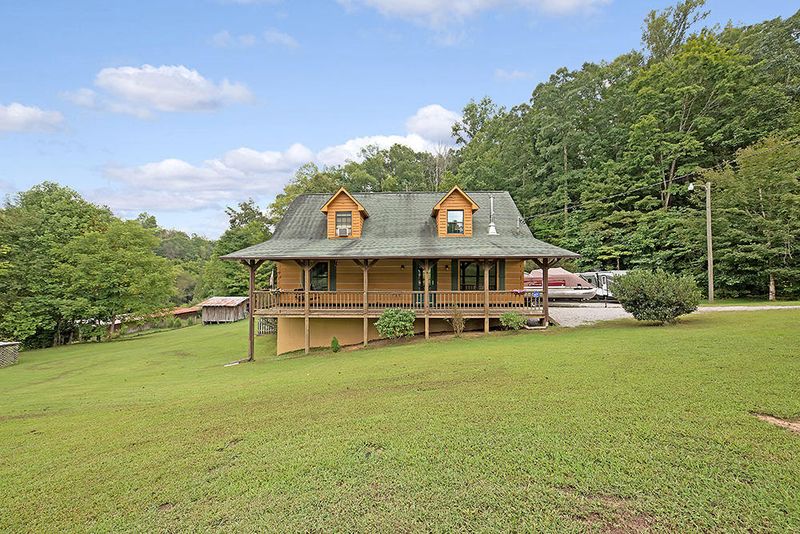 1010 Gamble Dr, Heiskell, TN 37754