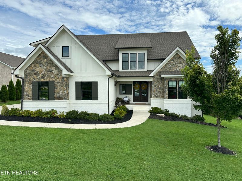 1010 Mcfee Rd, Knoxville, TN 37934