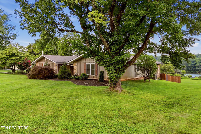 10100 El Pinar Dr, Knoxville, TN 37922