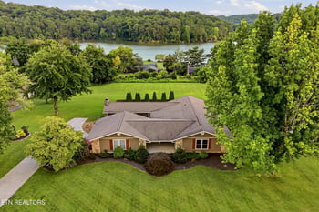 10100 El Pinar Dr, Knoxville, TN 37922