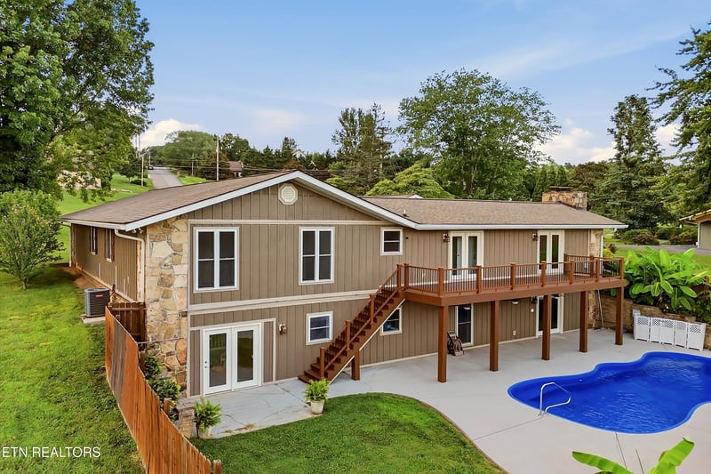10100 El Pinar Dr, Knoxville, TN 37922