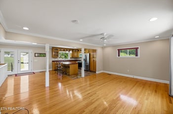 1012 Bennett St, Sweetwater, TN 37874