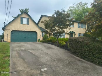 1012 Cross Meadow Rd, Knoxville, TN 37934