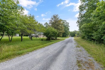 1012 Hopi Dr, Crossville, TN 38572