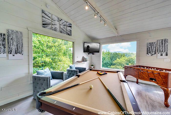 1012 Ski View Ln, Sevierville, TN 37876