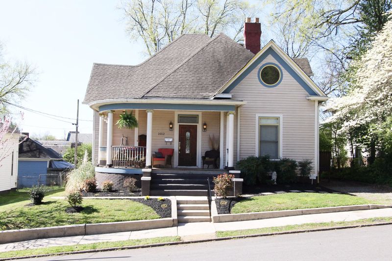 1012 Thompson Rd, Knoxville, TN 37932