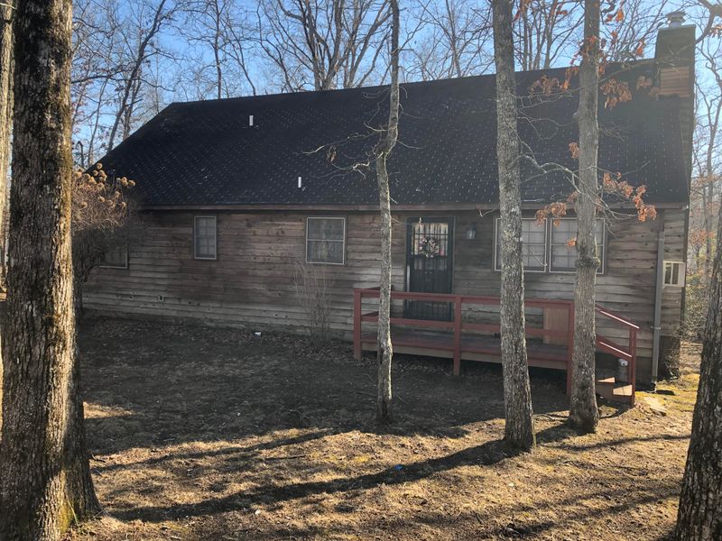 1012 War Eagle Dr, Crossville, TN 38572