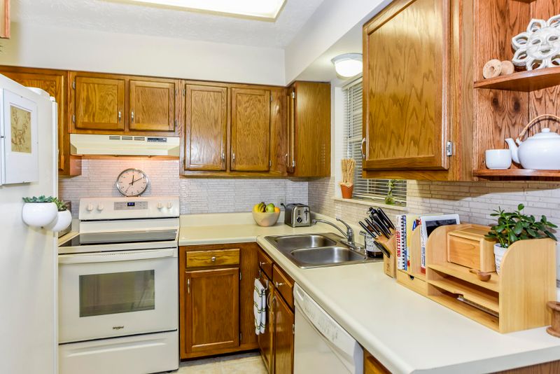 1012 Windridge Dr, Maryville, TN 37803