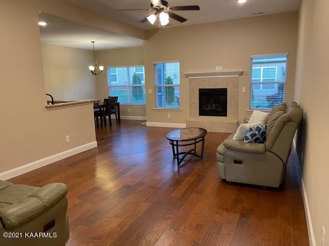 1012 Woullard Way, Sevierville, TN 37876
