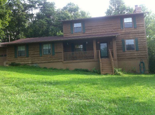 10121 Wolf Den Ln, Knoxville, TN 37932