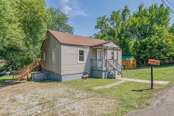 1013 E Drive, Knoxville, TN 37920