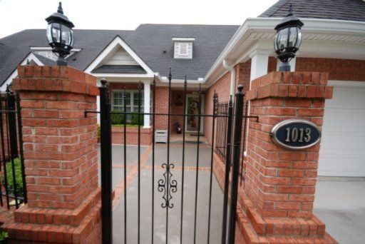 1013 Fine Glen Dr, Sevierville, TN 37862