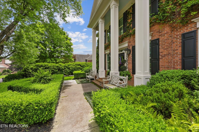 1013 Hayslope Dr, Knoxville, TN 37919