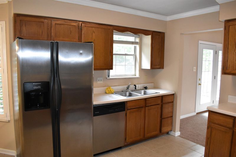 10135 Highgate Cir, Knoxville, TN 37931