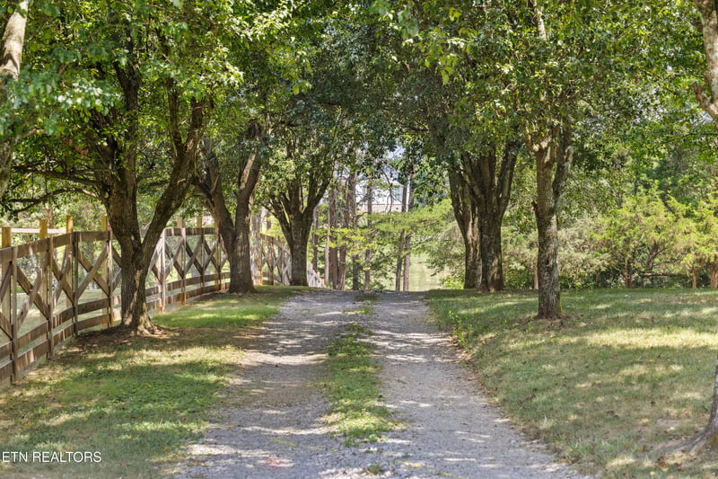 1014 High Springs Rd, Knoxville, TN 37932