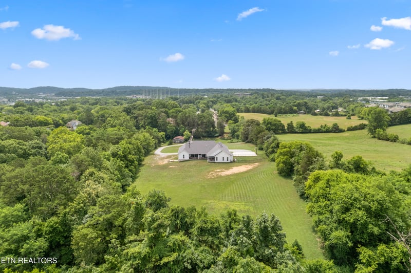 1014 High Springs Rd, Knoxville, TN 37932