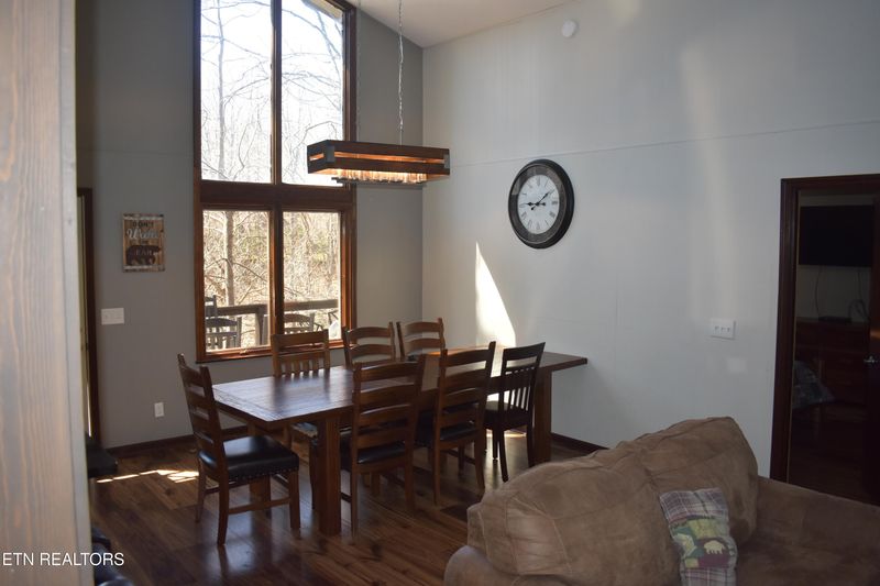 1014 N Ridge Pl, Sevierville, TN 37876